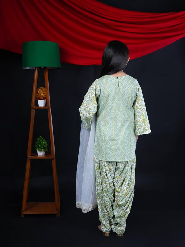 Bellflower Straight Suit