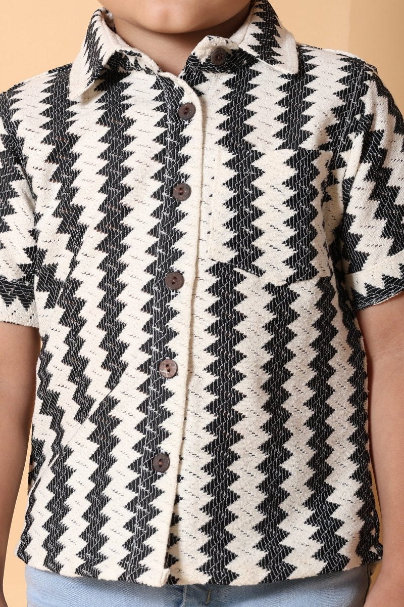 Black Zig - Zag Shirt – Trendy Kids Dress for Boys - Bebe Unicorn