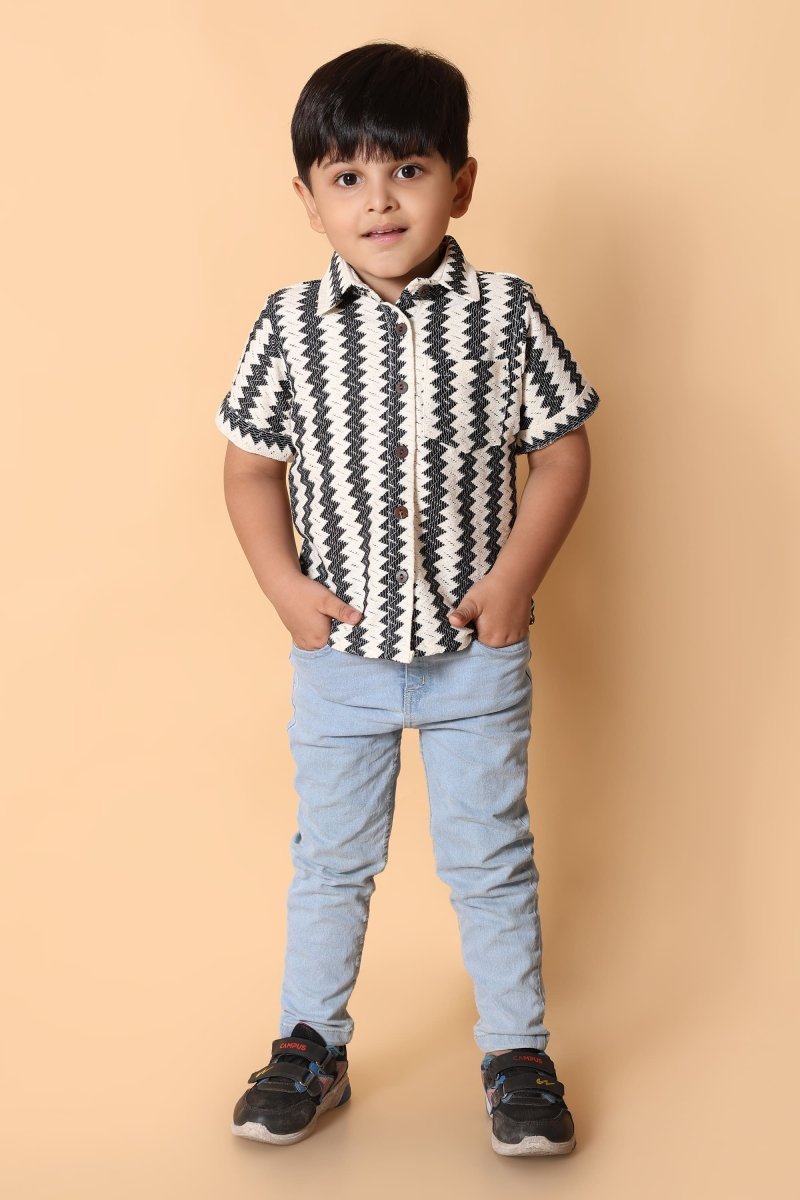 Black Zig - Zag Shirt – Trendy Kids Dress for Boys - Bebe Unicorn